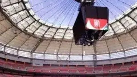 哈登此球技艺高超，荣膺超级魔术师称号！